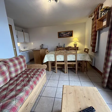 Cosy 3 Pieces, 6 Pers, Balcon, Proche Pistes Et Centre, Animaux Admis - Fr-1-757-106 Apartment